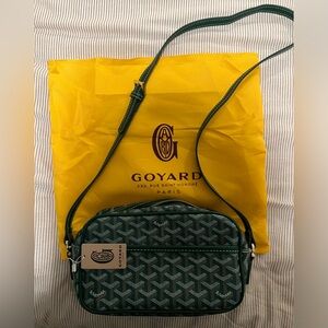 Crossbody purse